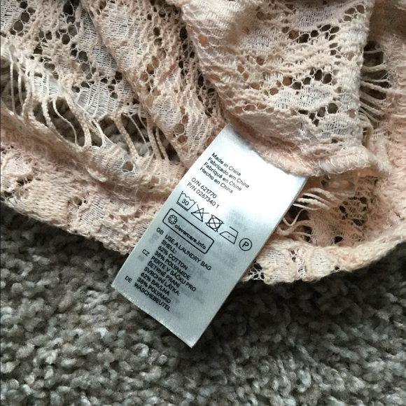 Lace Pattern Crop Top - Picture 7 of 8